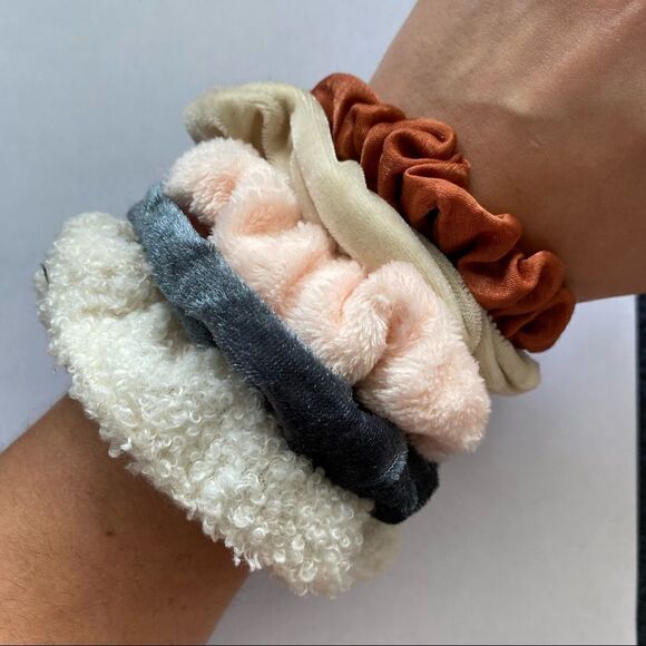 Set of 5 Neutral Velvet Scrunchies - Picture 1 of 2